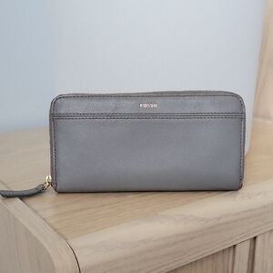Fossil Stone Gray Leather Full Zip Accordian Wallet